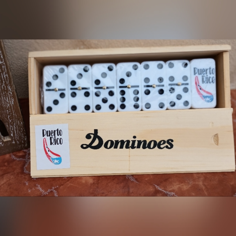 Puerto Rico Dominoes (New)